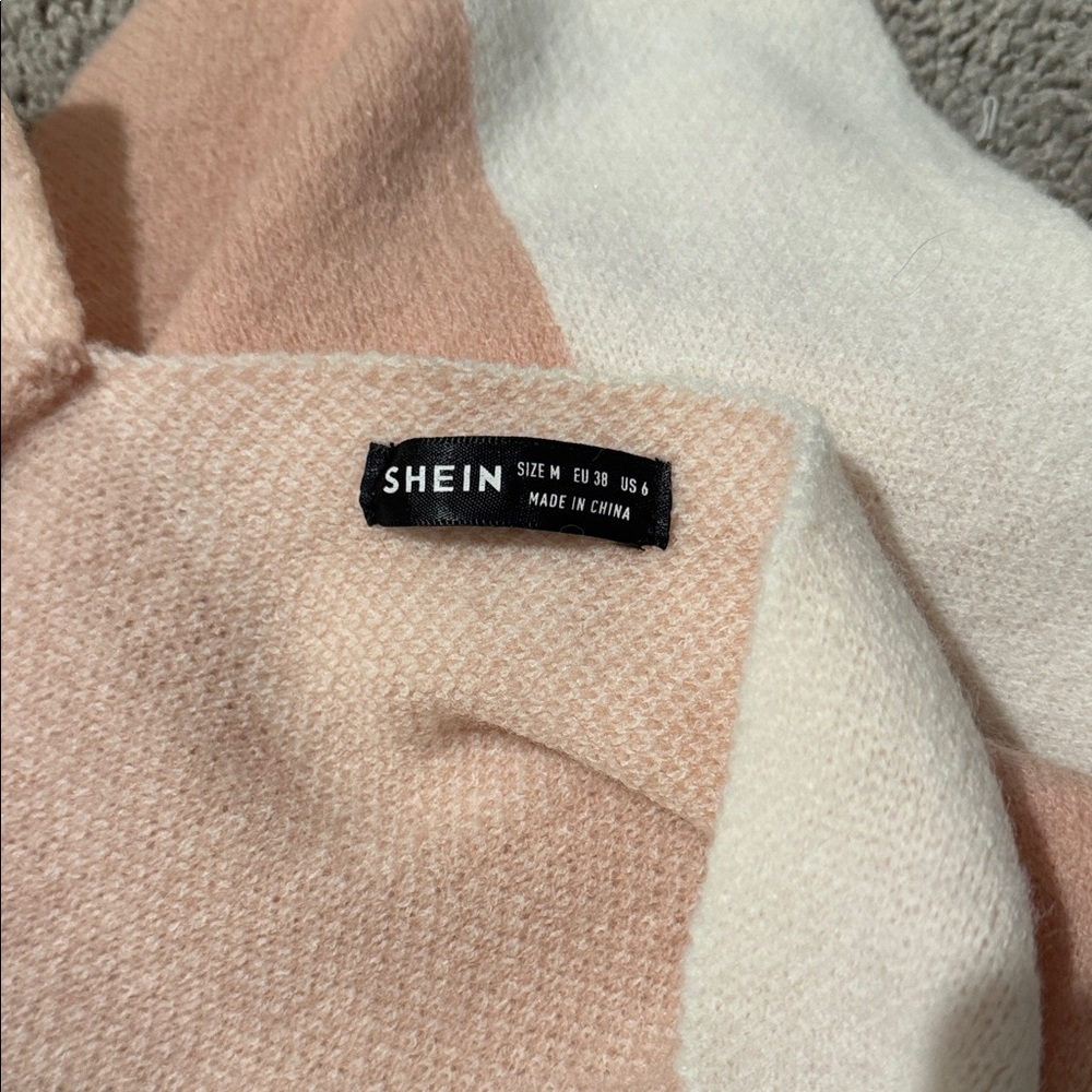 SHEIN Pink and White Poncho - Picture 2 of 3